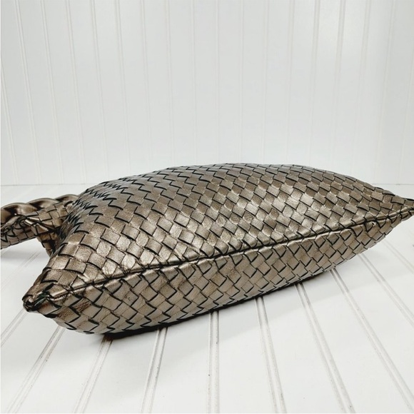 NWT Handbag Leather With Tassel Zipper Closure And Braided Strap in Bronze - Picture 8 of 8